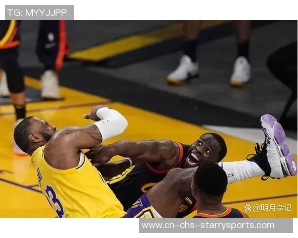 詹姆斯与斯波共同探讨现代篮球的节奏与空间的重要性 詹姆斯与斯波共同探讨现代篮球的节奏与空间的重要性