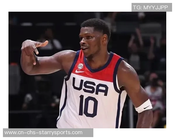 爱德华兹华丽突破拉杆换手上篮精彩得分引爆全场激情