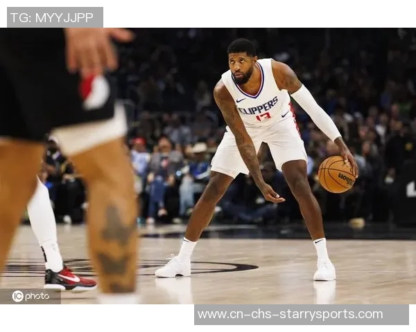 乔治首秀表现亮眼纳斯称赞其防守篮板贡献突出 乔治首秀表现亮眼纳斯称赞其防守篮板贡献突出